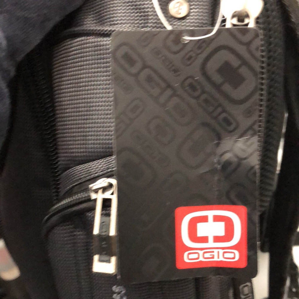 OGIO STRATAGEM BACKPACK  SIZE M - Picture 16 of 16